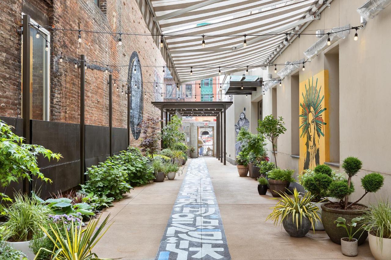 Untitled At 3 Freeman Alley New York Exterior photo
